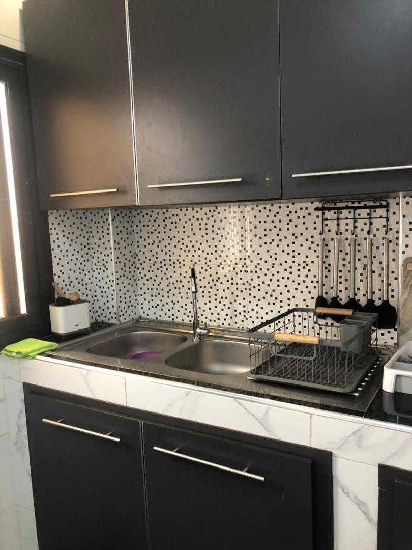 Meuble 1 * Dakar